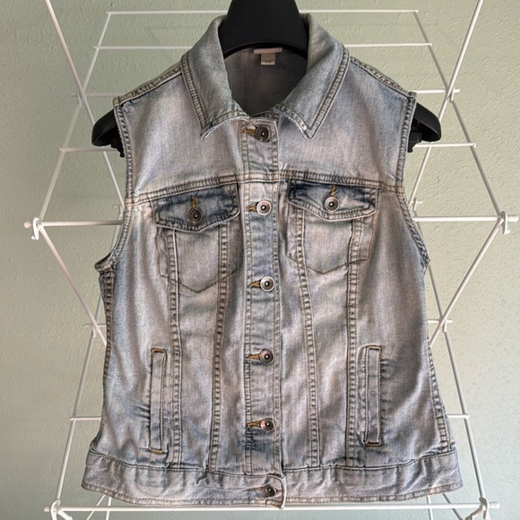 Merona Jackets & Blazers - WOMANS SHORT SLEEVE MERONA JEAN JACKET 🧥 SIZE S/P (C4)